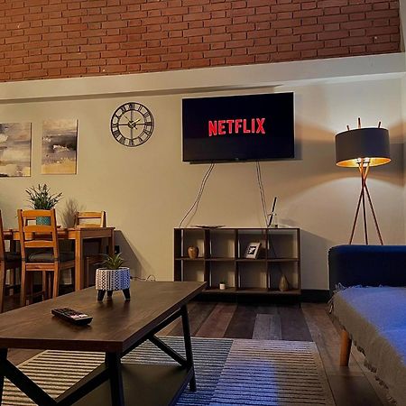 שפילד Artistic, Cozy, Stylish, Open Plan, City Centre 1Br מראה חיצוני תמונה