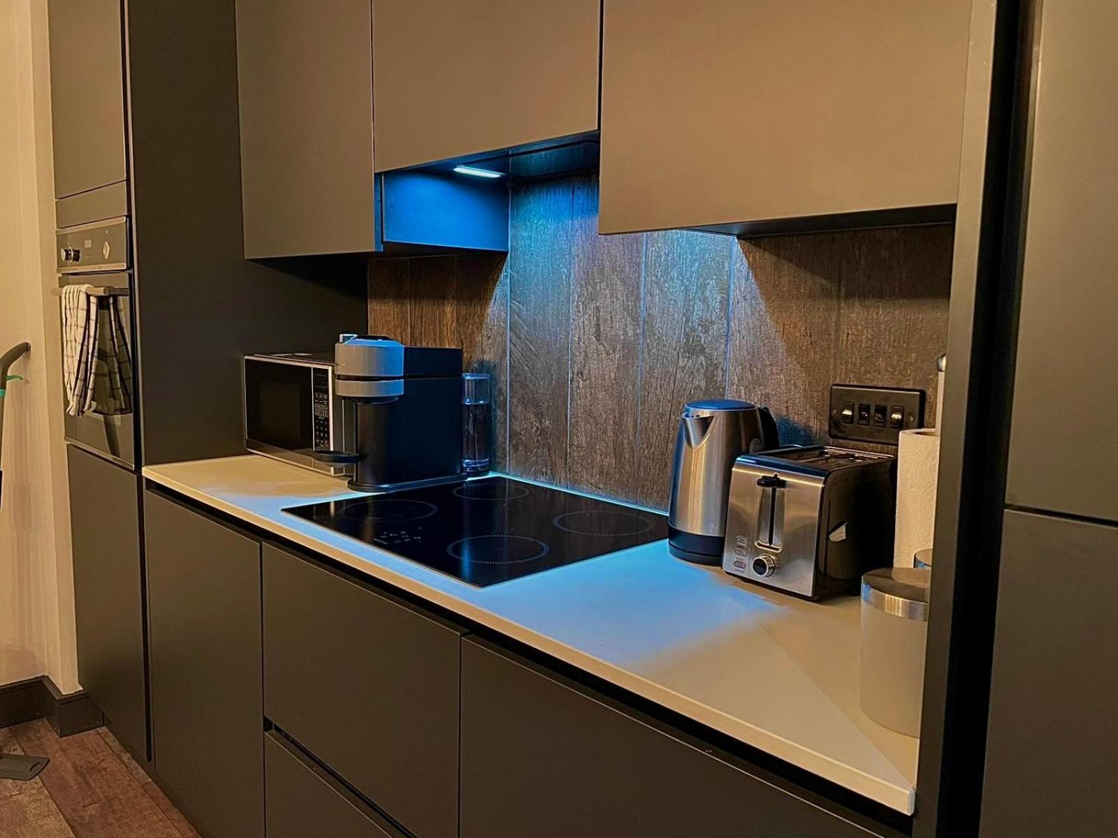 שפילד Artistic, Cozy, Stylish, Open Plan, City Centre 1Br מראה חיצוני תמונה
