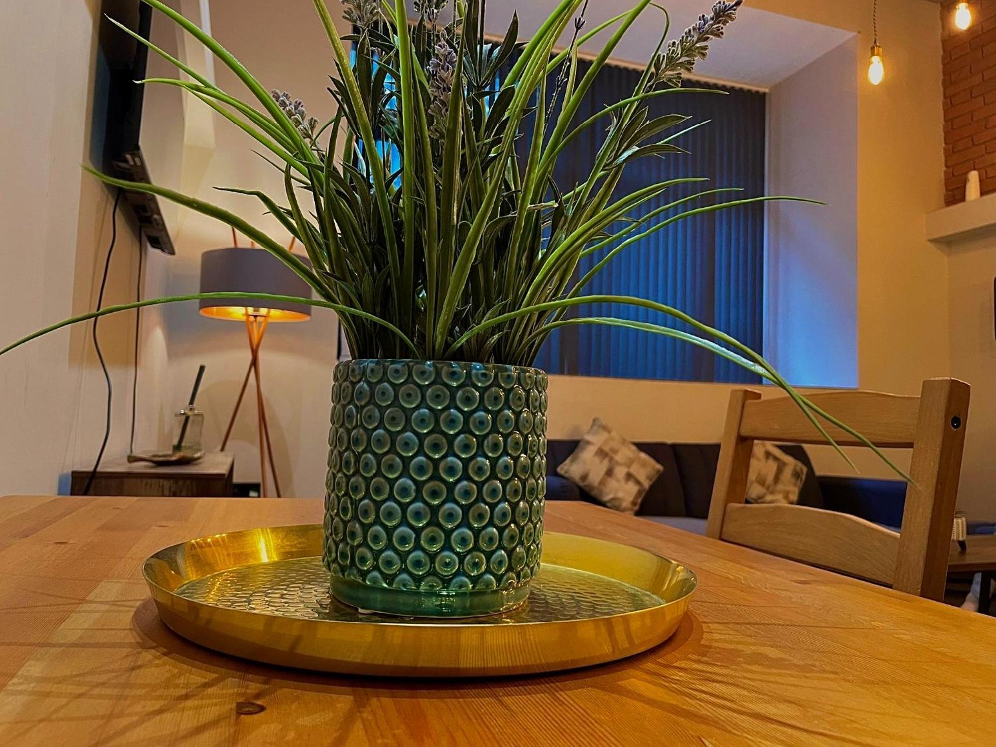 שפילד Artistic, Cozy, Stylish, Open Plan, City Centre 1Br מראה חיצוני תמונה