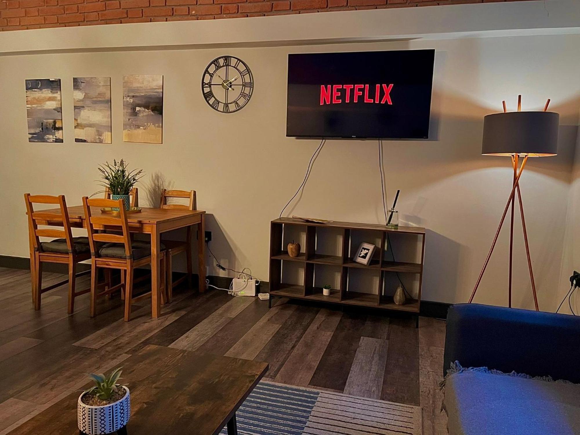 שפילד Artistic, Cozy, Stylish, Open Plan, City Centre 1Br מראה חיצוני תמונה